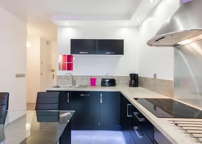 Très Beau Terrasse Les Pins *